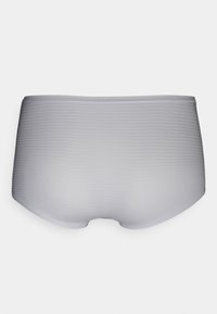 Sivi hipsterski bokserice izrađene od rebrastog materijala s elastičnom pasicom. Dizajn uključuje bešavni kroj s glatkom teksturom.