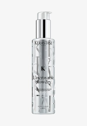 Kérastase L'Incroyable Blowdry, 150 ml, in einer silbernen Flasche mit glänzender Oberfläche und schwarzem geometrischem Text, verfügt über einen Pumpenspender.
