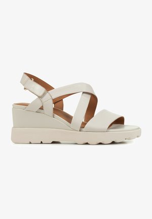 Geox D SPHERICA EC6 - Sandalias de cuña - off white