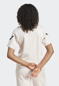 adidas Sportswear Z N E TEE - Sportiniai marškinėliai trumpomis rankovėmis - quartz