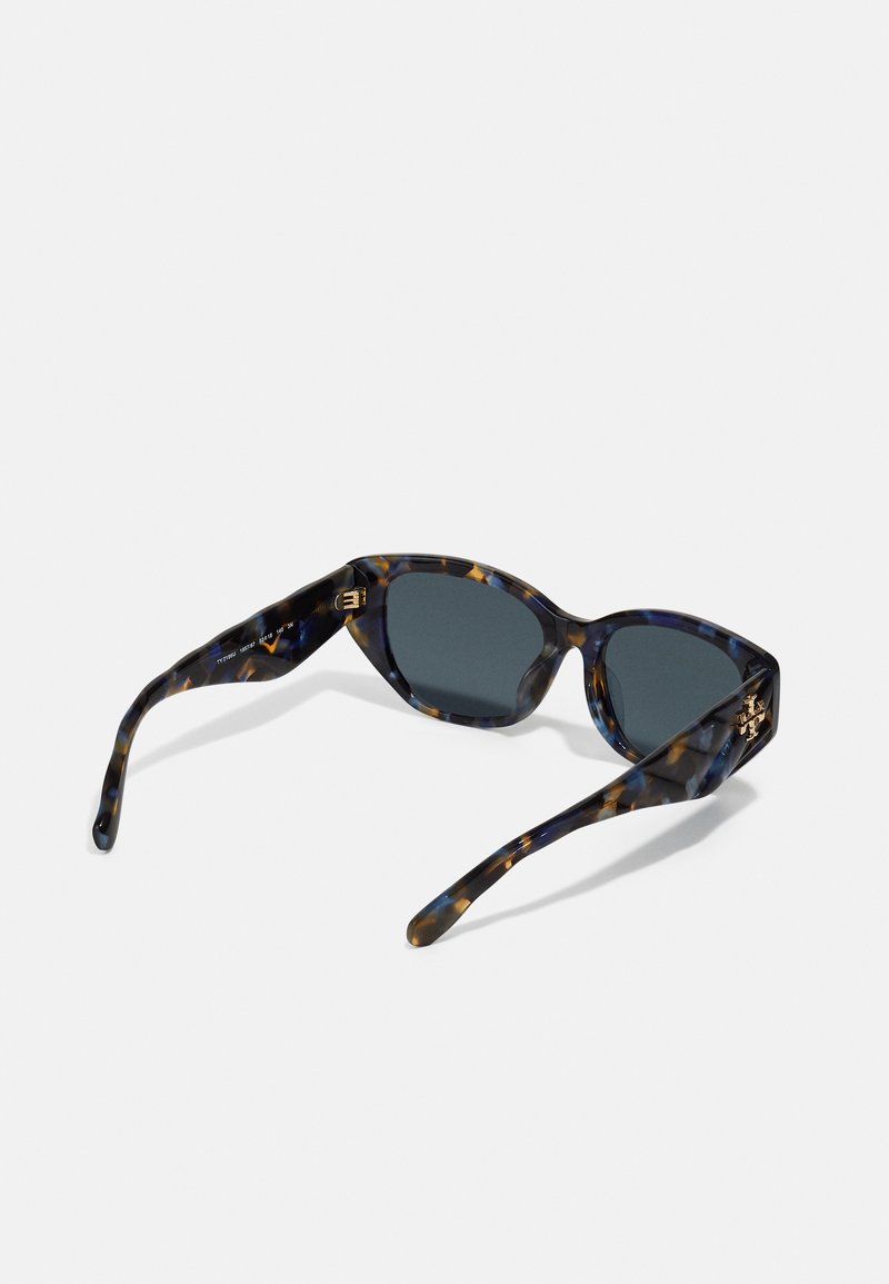 Tory Burch Blue Tortoiseshell Cat-Eye Sunglasses with Dark Lenses Tory Burch Kira Quilted Oversized Geometric Sunglasses in  main image 4