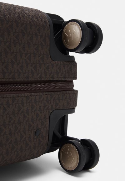 MICHAEL Michael Kors TRAVEL SM HARDCASE TROLLEY - Valise à roulettes - brown/acorn