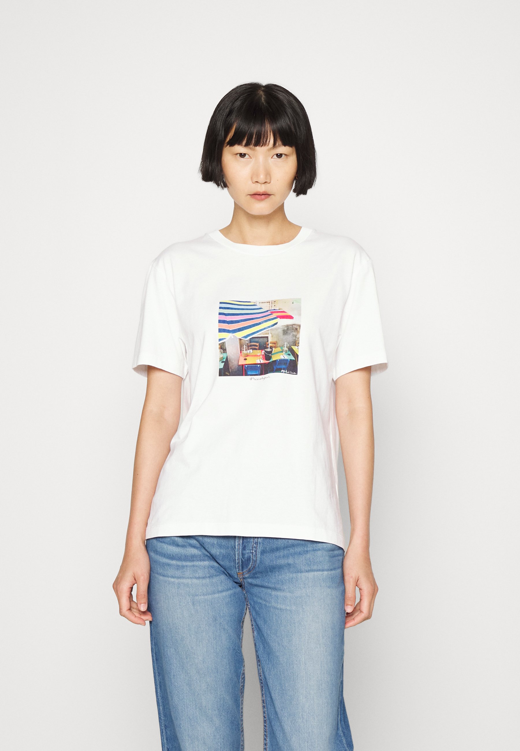 whites t shirt