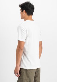 Alpha Industries SMALL LOGO 2 PACK - T-shirts med print - white