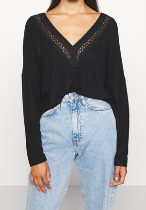Sweter