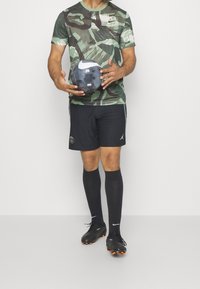 Nike Performance Pantaloncini sportivi - black