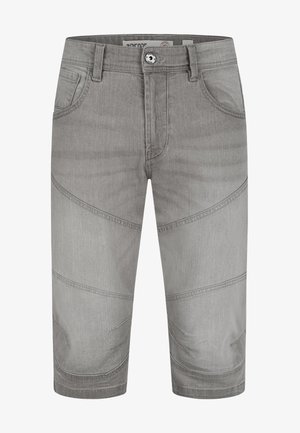 Shorts de mezclilla gris con un diseño ajustado, que presentan costuras en ángulo y sutiles detalles de costura en la parte delantera y en los bolsillos.