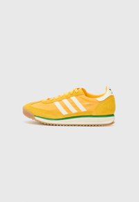 Non sélectionné, crew yellow/off white/green