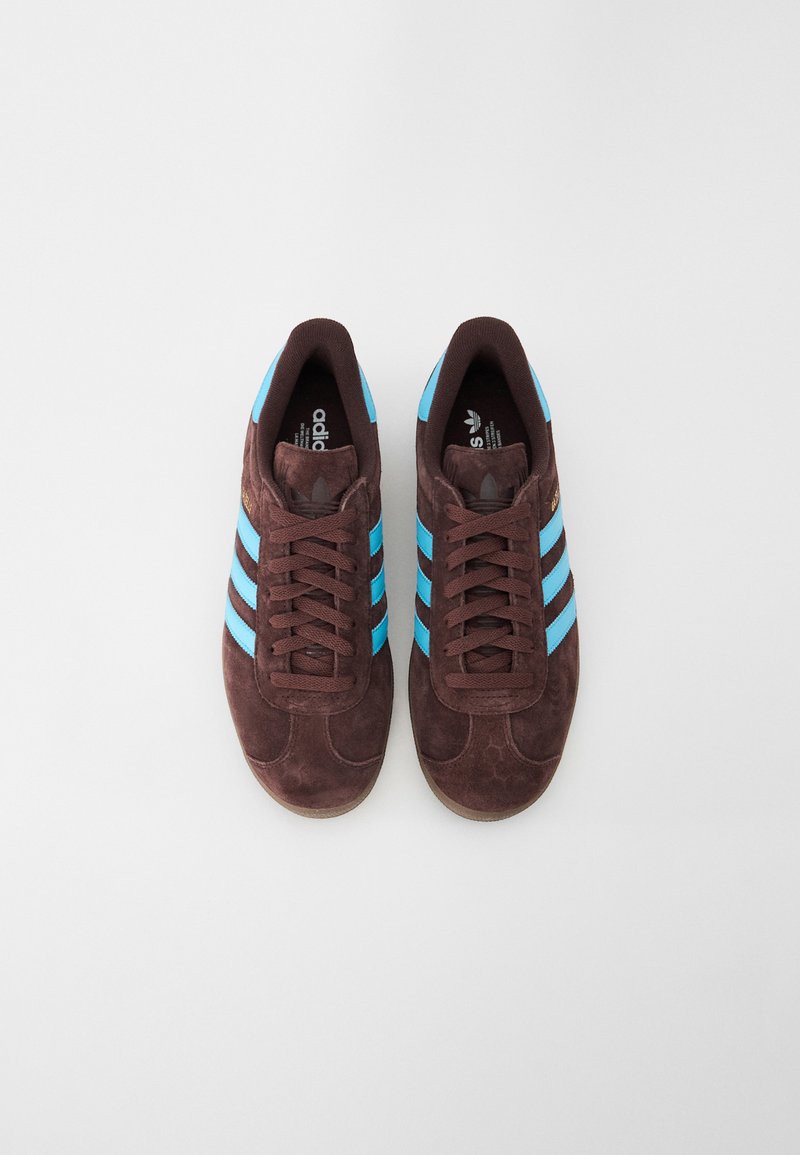 adidas gazelle silver green womens ADIDAS GAZELLE ADV - DUBR/WHITE HQ7547 main image 1
