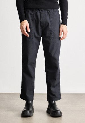 GEIKO - Pantalon classique - black