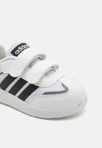 Miniaturna slika 6