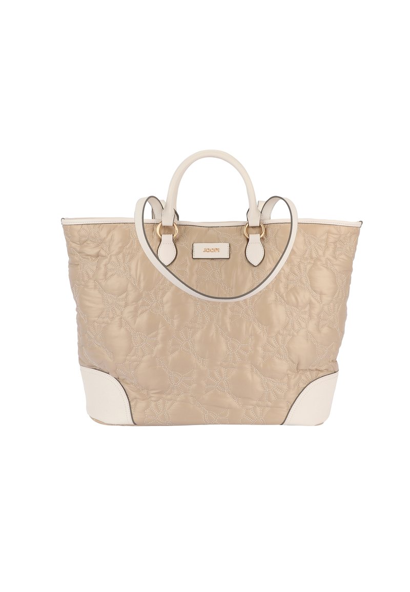 Quiltad beige toteväska med vita accenter, dubbla handtag och guldhardware. Broderad blommönster på huvudkroppen.