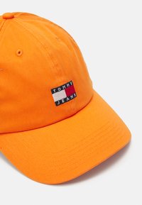 Tommy Jeans HERITAGE - Șapcă - washed orange