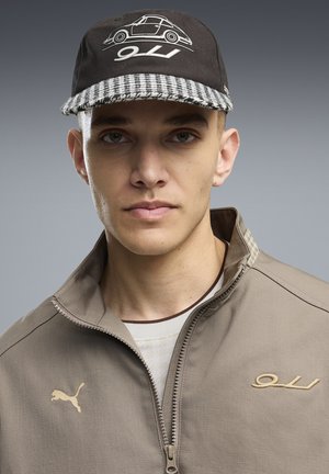 Puma, PORSCHE LEGACY LIFESTYLE BASEBALL-CAP UNISEX - Caps - black