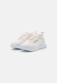 Calvin Klein Jeans EVA RUNNER LACEUP - Sneakers basse - bright white/creamy white/cotton candy