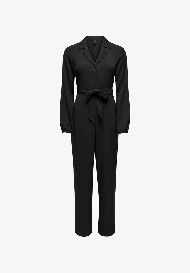 Combinaison noire à manches longues, avec un col, des boutons à l'avant et une ceinture en tissu à la taille. Texture lisse avec une coupe ajustée.