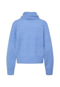 Pull à col roulé tricoté bleu clair avec manches longues et poignets et bas côtelés, vu de dos sur fond blanc.