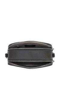 Borsa in pelle nera con due compartimenti con cerniera, superficie texturizzata, accenti grigi e forma rettangolare. L'interno presenta una fodera beige.