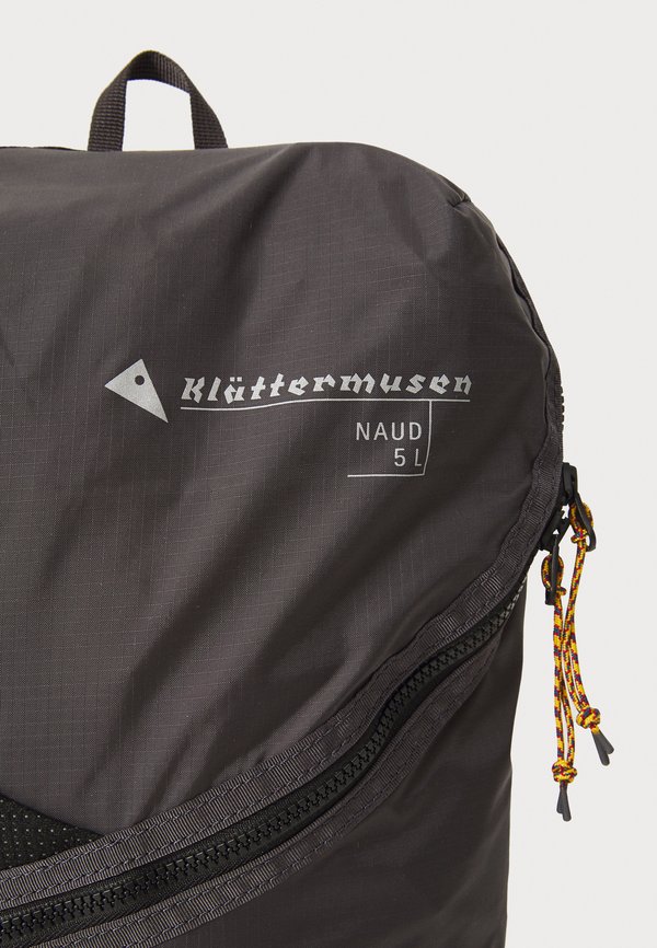 NAUD TRAVEL ORGANIZER 5L UNISEX - Wash bag - raven3