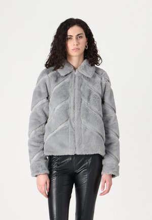 VMSONJALUIS SHORT JACKET - Vinterkåpe / -frakk - griffin
