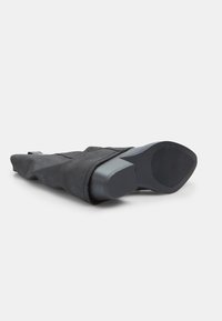 Bata Kovboju/motociklistu tipa puszābaki - nero