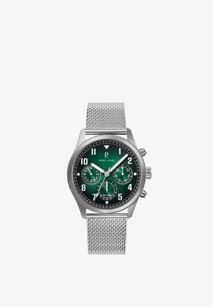 Reloj de pulsera con correa de malla plateada, esfera verde, tres subesferas, números arábigos y dos botones en el lado derecho.