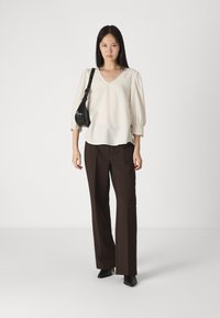 Selected Femme SLFRITA WIDE PANT  - Kelnės - coffee bean melange