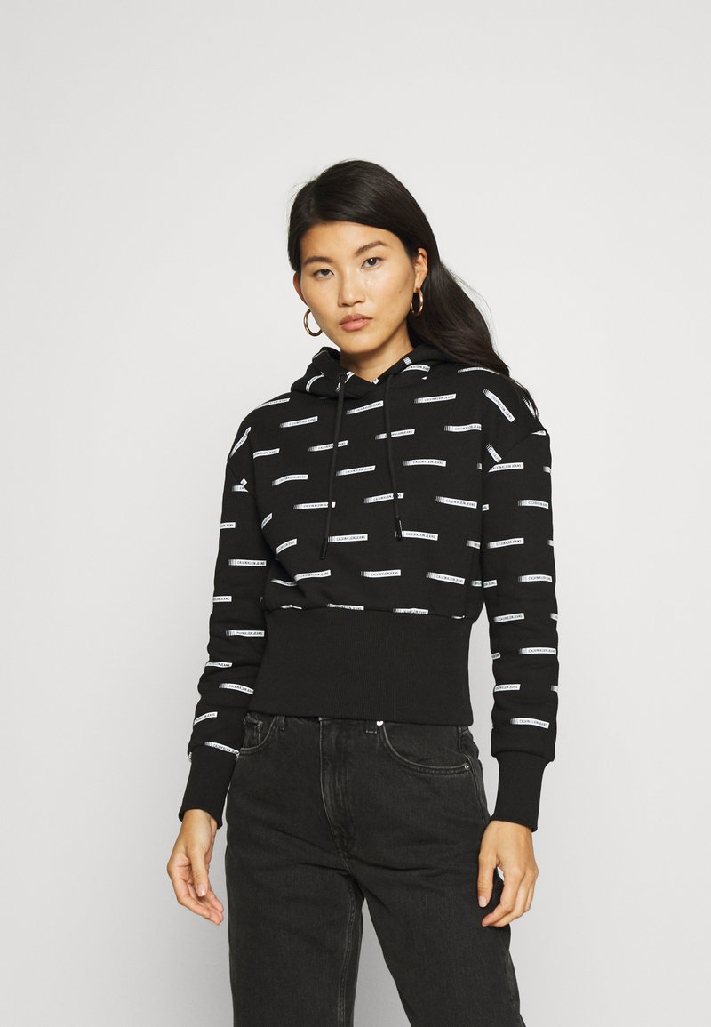 Calvin Klein Jeans LOGO ALL OVER PRINT HOODIE - Camisola - institutional black