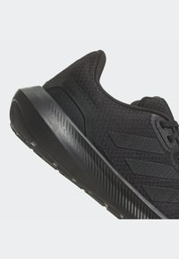 adidas Performance FALCON 3.0 - Scarpe da corsa su strada - core black/carbon