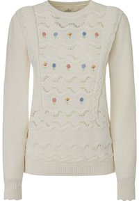 Kremowy sweter dziergany w faliste wzory z małymi, haftowanymi czerwonymi, niebieskimi i żółtymi kwiatami na przednim panelu.