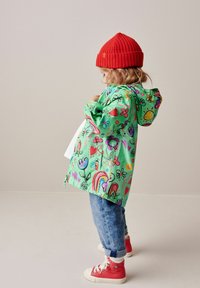 Thumbnail Image 4