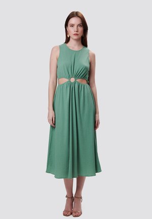 CUT-OUT - Day dress - avocado