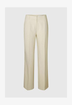 Pantalons large en beige avec un design sur mesure, présentant un devant plat, des poches latérales et un tissu lisse et texturé.