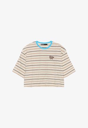 Roomkleurig en bruin gestreept T-shirt met korte mouwen, lichtblauwe kraag en kleine bruine "Bimba Y Lola" tekst op de linkerborst.