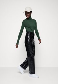 JJXX KENYA HW STRAIGHT NOOS - Kalhoty - black