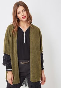 No seleccionado, verde