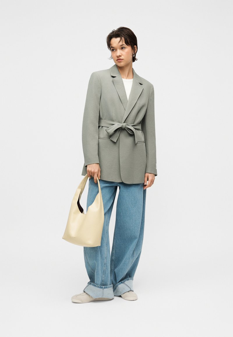 Calvin Klein CASUAL BELTED - Blejzr - shadow