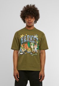 Market BACKCOUNTRY BUDS  - Triko s potiskem - kelp