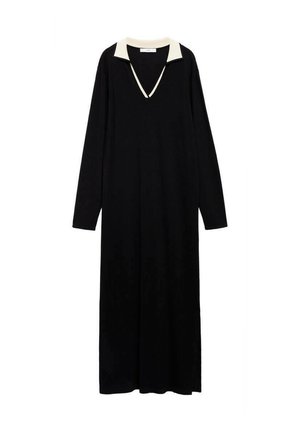 Abito lungo nero con maniche lunghe, caratterizzato da un colletto a contrasto color crema e una scollatura a V. Tessuto morbido con una silhouette dritta e ampia.