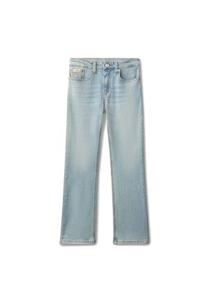 Vaqueros de pierna recta en azul claro con botón delantero, cremallera, trabillas para cinturón y etiqueta con logo en el bolsillo delantero derecho.