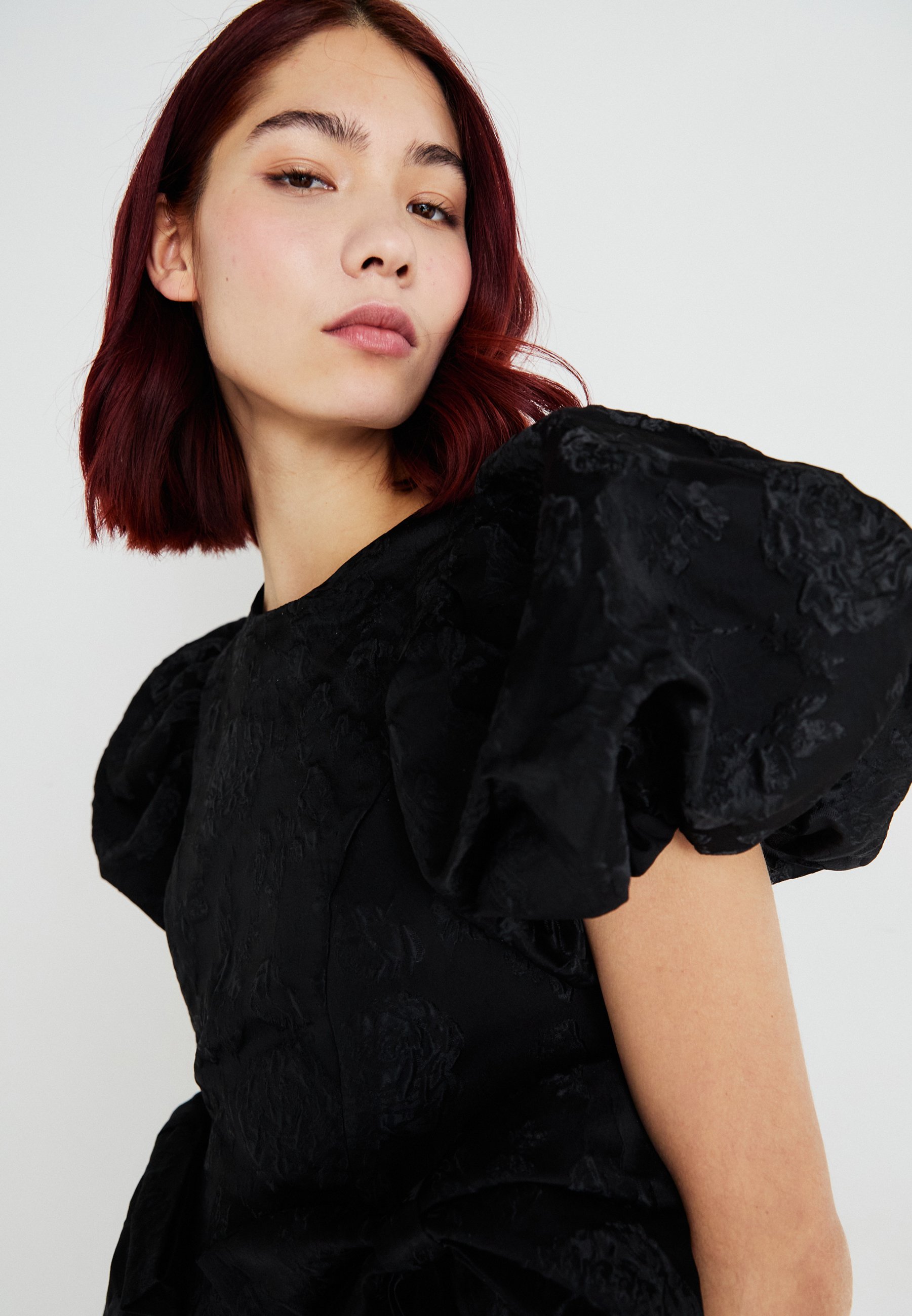 完売前に【SISTER JANE】Birch Bow 花柄 ミニドレス ブラック Sister Jane BIRCH BOW MINI DRESS - Cocktail dress / Party