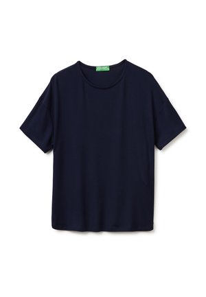 Navy blue, short-sleeve crew neck T-shirt with a straight hem and a green label inside the collar.