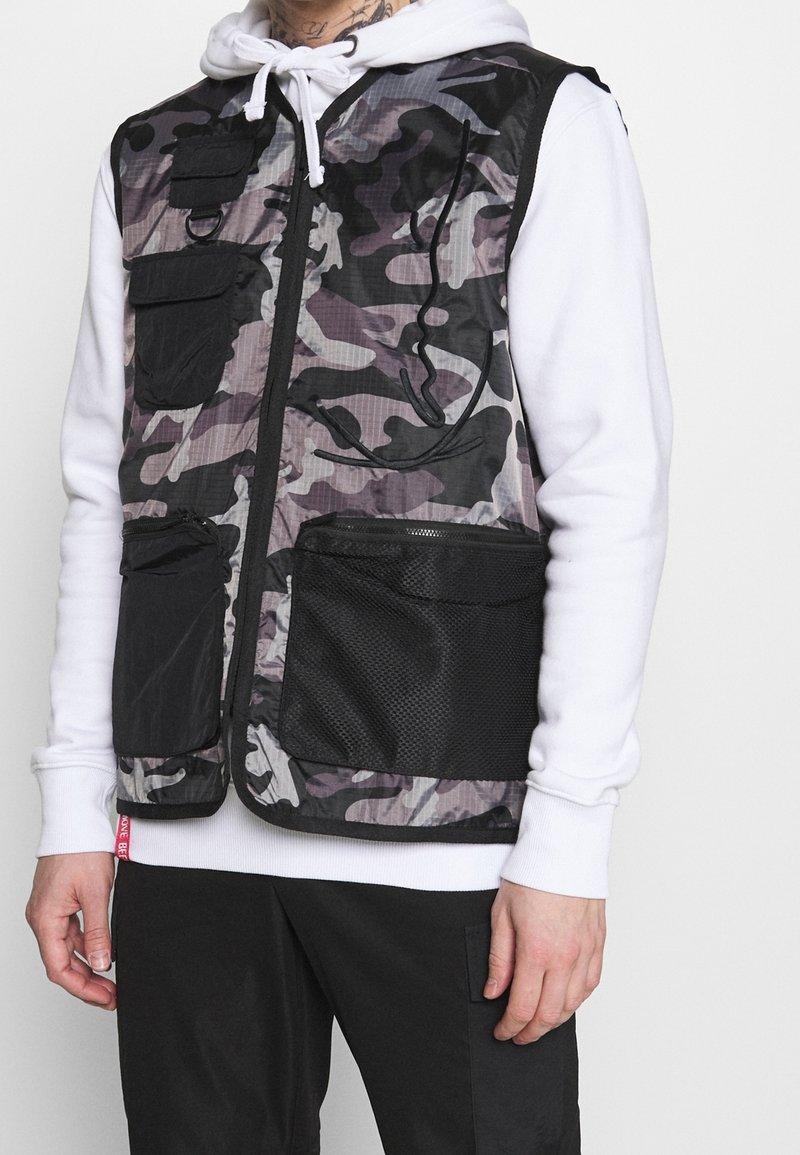 Karl Kani Väst - black