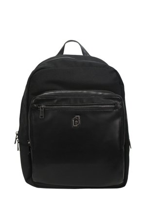 Zaino nero con un corpo in tela testurizzata e una tasca anteriore in pelle lucida. Presenta una chiusura con zip e una maniglia superiore per il trasporto.