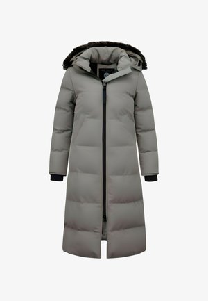 Grijze gewatteerde jas met een lange snit, afneembare kap met bontvoering, voorritssluiting en zijzakken; gemaakt van geïsoleerd materiaal.