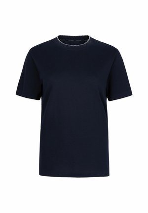Granatowy t-shirt z krótkim rękawem i okrągłym dekoltem, z prostym dołem i widocznym białym przeszyciem wokół dekoltu.