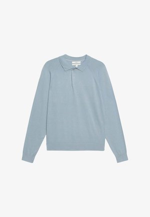 Maglione pullover azzurro chiaro con colletto, lunghe maniche raglan e polsini a costine. Realizzato in un tessuto morbido e liscio con dettagli minimi.