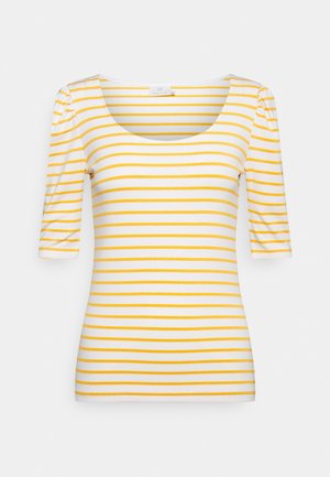 Weißes, figurbetontes Kurzarmshirt mit rundem Ausschnitt und horizontalen gelben Streifen.