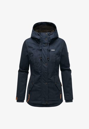 Tumši zila āra jaka, izgatavota no izturīga auduma, ar ikru, divām frontālajām kabatām un brūniem ādas akcentiem. Ar mīkstu odere.