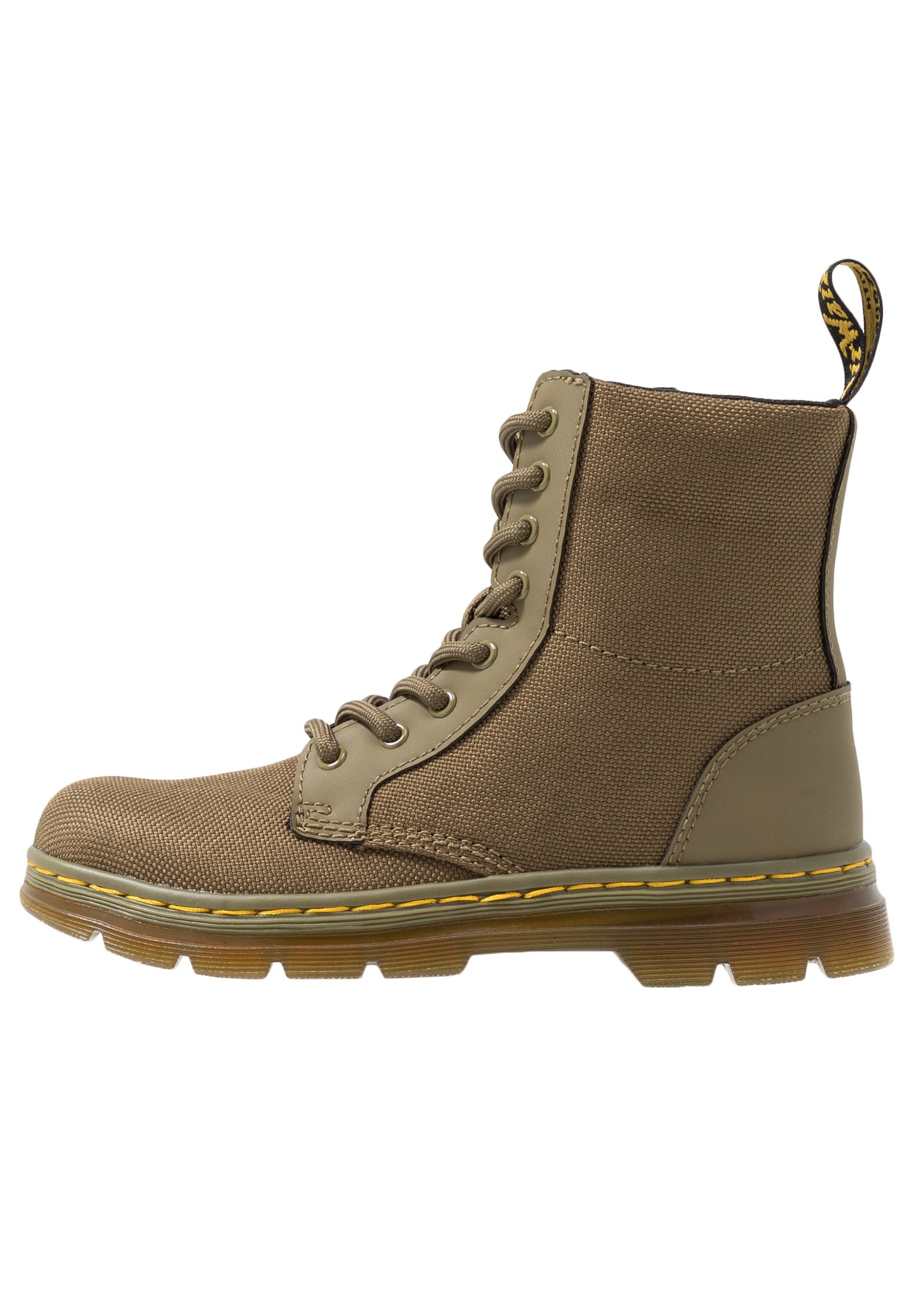 boyfriend jeans doc martens